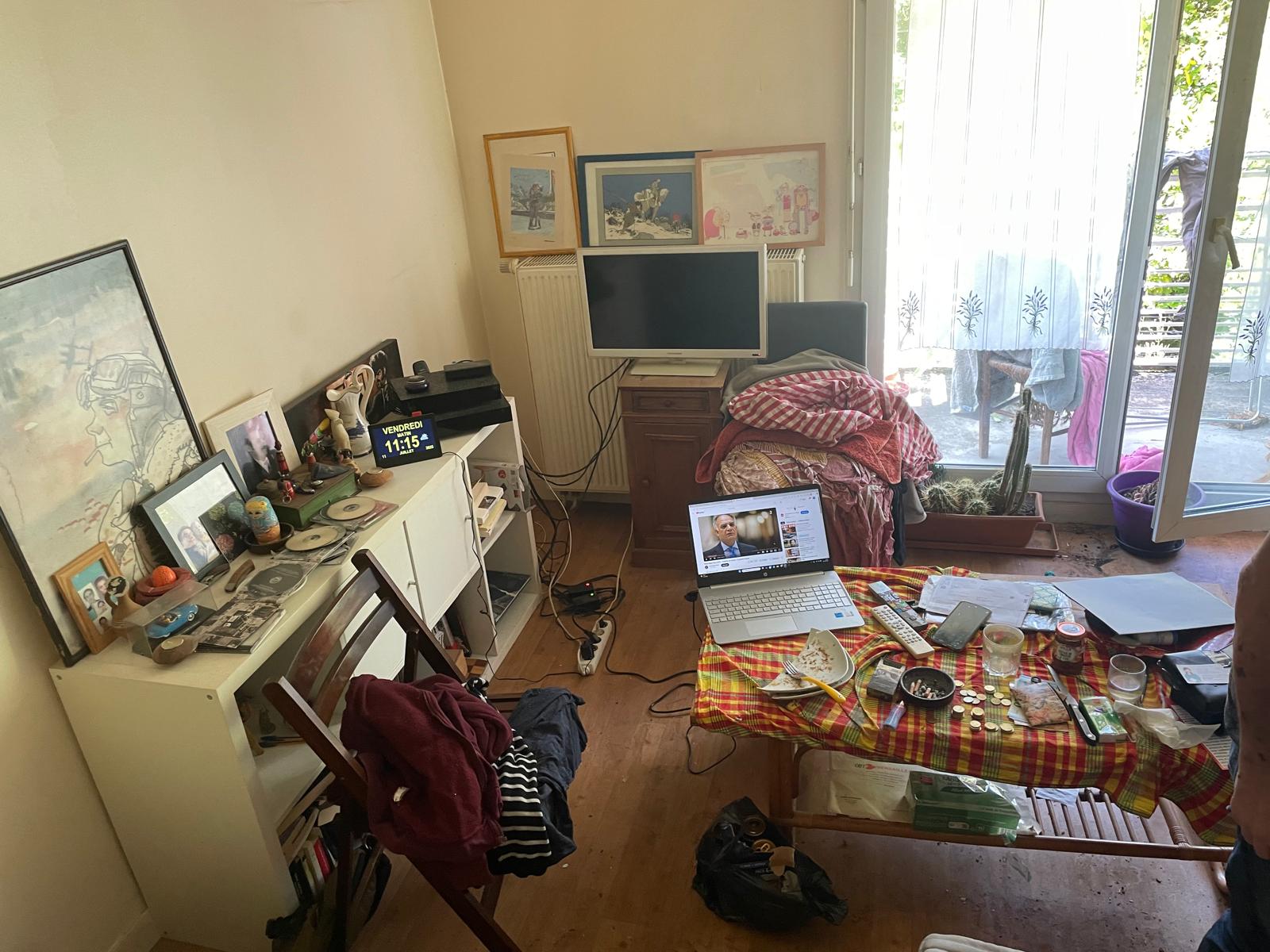 Comment organiser un nettoyage extrême dans un appartement en copropriété à Aulnay-sous-Bois ? IMG 20250711 WA0004